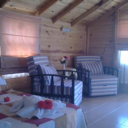 Hidden Garden Gerendaház *