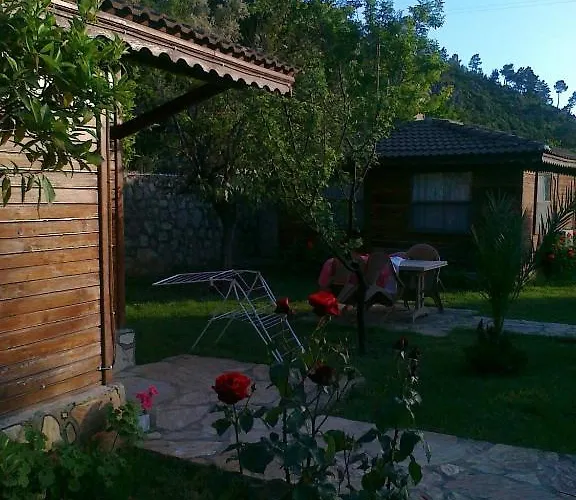 Hidden Garden Hytte *